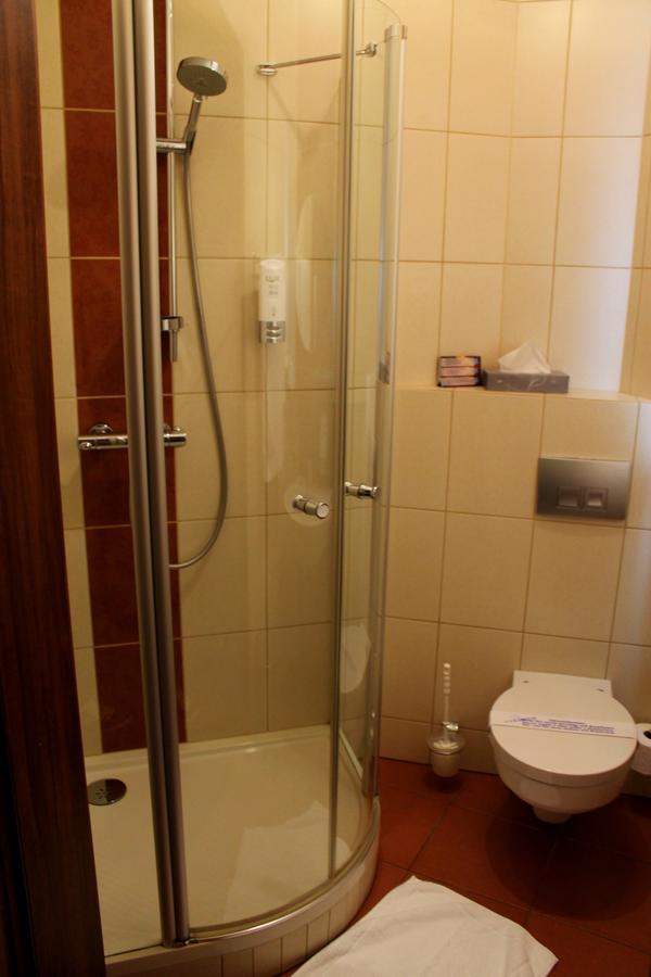 Hotel Linder Malnia Habitación foto